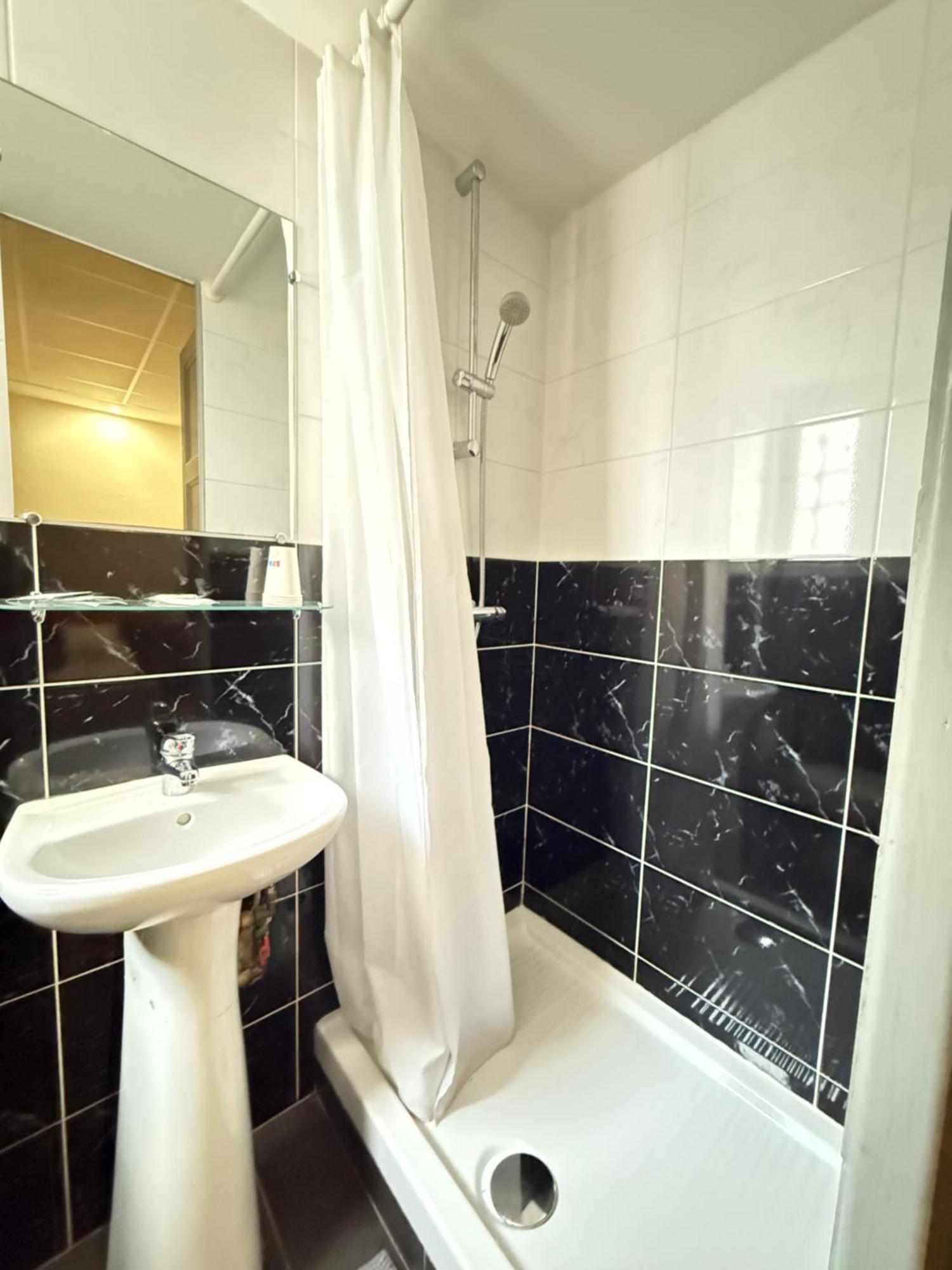 Relais Sud 2* Valence (Drome)